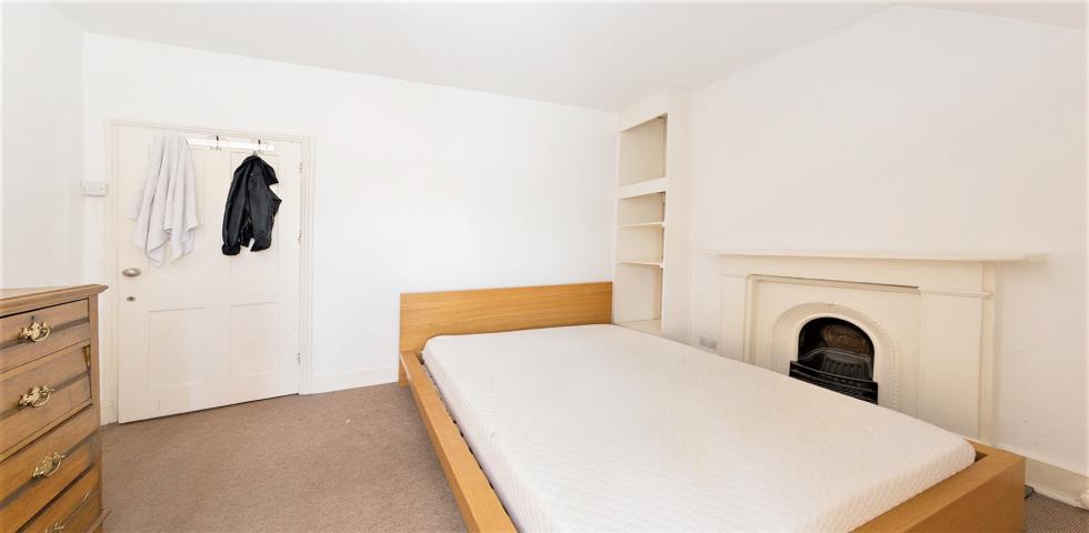Stunning Sharers Apartment Acol Road, West Hampstead